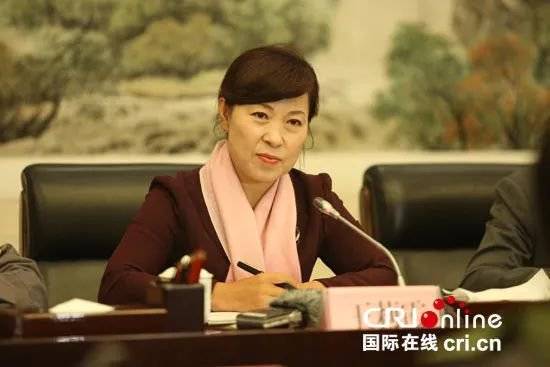 皇冠信用網代理
_正部级美女大员被查!千万华服堆满多套住宅皇冠信用網代理
,化妆团队提前数小时待命~