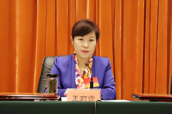 皇冠信用網代理
_正部级美女大员被查!千万华服堆满多套住宅皇冠信用網代理
,化妆团队提前数小时待命~