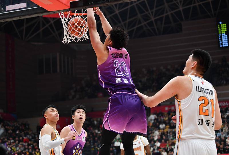 斯洛文尼亚甲组联赛
_媒体人:陈国豪三方交易永久转会广州 广东得到焦泊乔