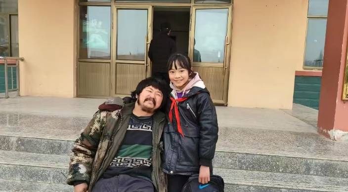 皇冠信用网开户_胡雷称去见离世女孩最后一面被拒：去了后悔一时皇冠信用网开户，不去后悔一辈子，“你走了我咋办”