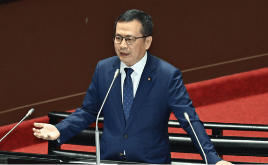 京都不死鸟vs冈山绿雉_罗智强宣布参选国民党主席:首要目标是“2028年下架赖清德”