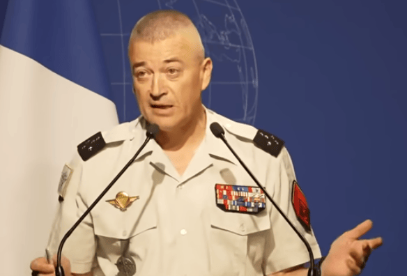 皇冠信用網登2_法军总参谋长:面对中美俄皇冠信用網登2,欧洲要成“桌上菜”