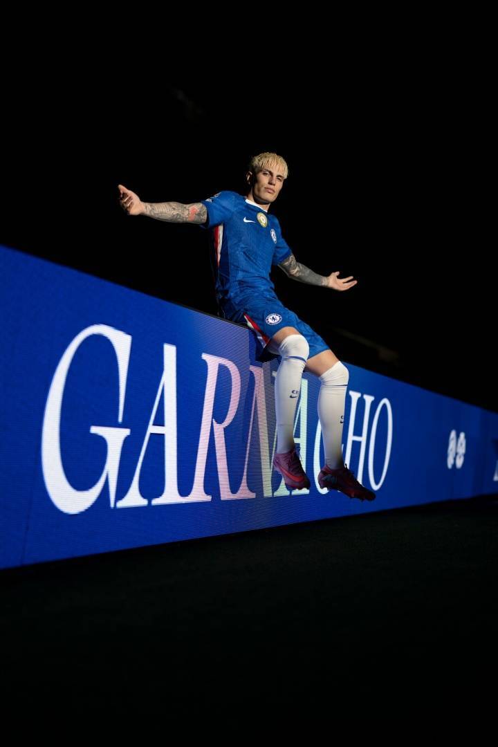 米亚尔比vs哈尔姆斯塔德_官方：切尔西签下21岁曼联边锋加纳乔米亚尔比vs哈尔姆斯塔德，签7年+转会费4000万镑