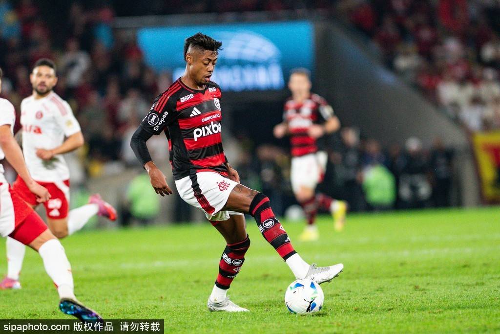 路宾vs皮亚斯特_巴西国家队调整阵容:库尼亚因伤缺阵路宾vs皮亚斯特,弗拉门戈边卫利诺迎来机会