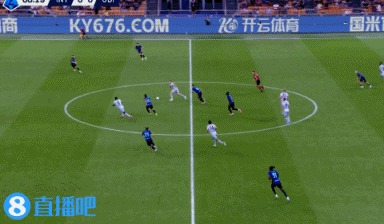 荷兰乙组联赛_半场-国米连丢两球1-2遭乌迪内斯反超 邓弗里斯破门+手球送点