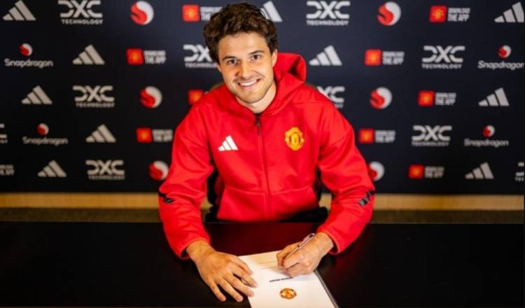 厄瓜多尔甲组联赛_曼晚:曼联的夏窗堪称完美厄瓜多尔甲组联赛,补强了前锋门将&冗员也基本送走了