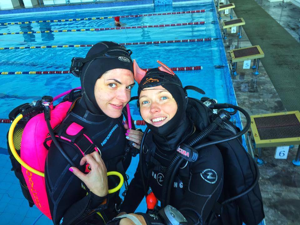 巴西甲组联赛_乌克兰女蛙人深潜80米巴西甲组联赛,在北约家门口,炸了北溪管道,遭德国通缉