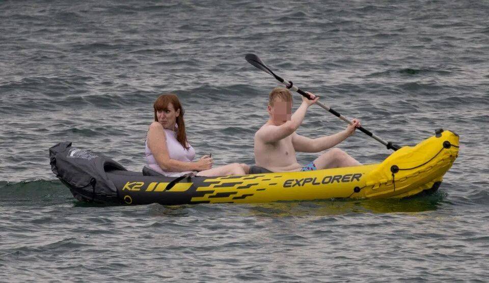 禾特vs诺霍斯_金正恩女儿首登国际舞台禾特vs诺霍斯,引爆接班传闻!英国首相被架空,工党内斗成全武行…