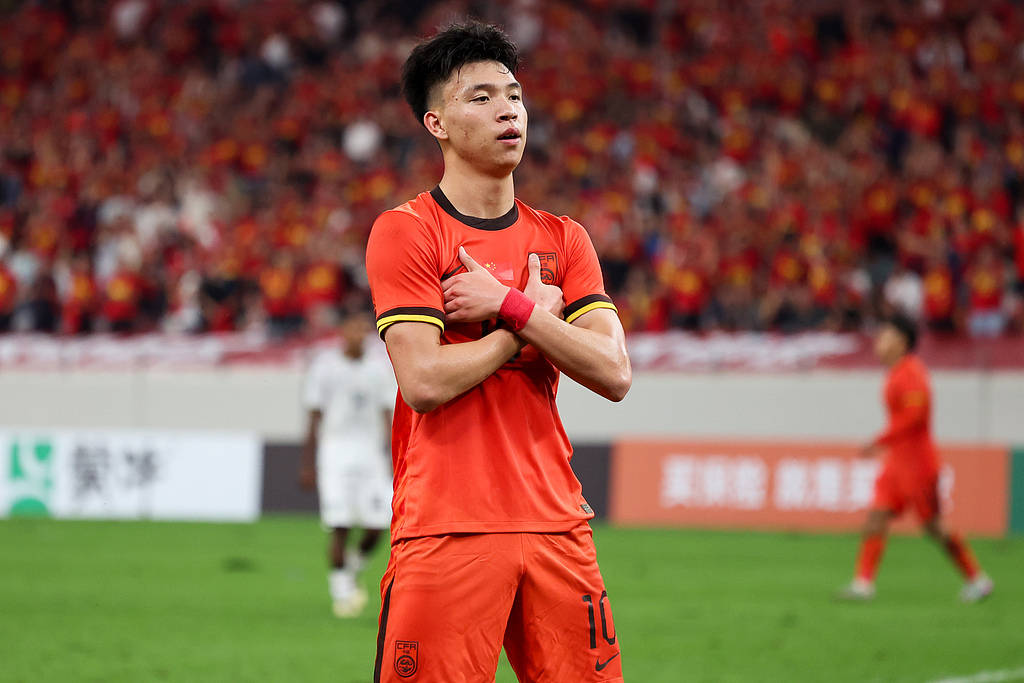 雷丁vs维尔港_U23亚预赛-王钰栋拜合拉木破门 U22国足2-1险胜东帝汶