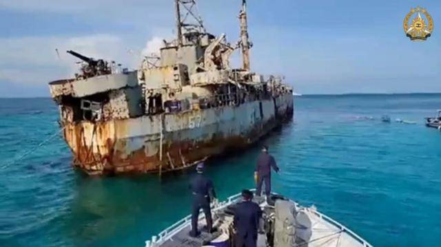 皇冠信用網代理流程_24艘中国舰船列阵仁爱礁皇冠信用網代理流程,菲方断粮112天后,成功完成补给!