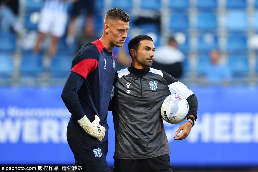 皇冠信用最新地址_奥纳纳转会特拉布宗:无租借费与无买断条款的背后故事