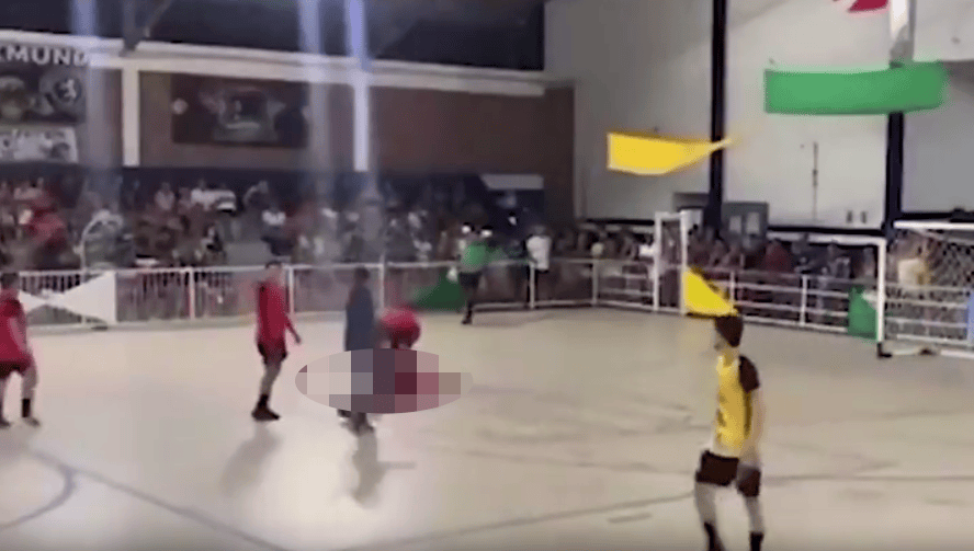 皇冠信用登2代理_巴西门将点球大战扑出一球后死亡：用胸部挡住点球皇冠信用登2代理，起身走几步后突然倒地