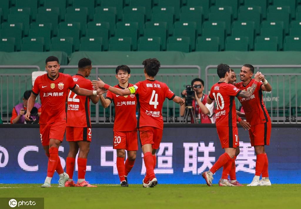 皇冠信用网APP下载_争冠渺茫皇冠信用网APP下载!中超-莱昂纳多戴帽 国安2-3海港遭3连败