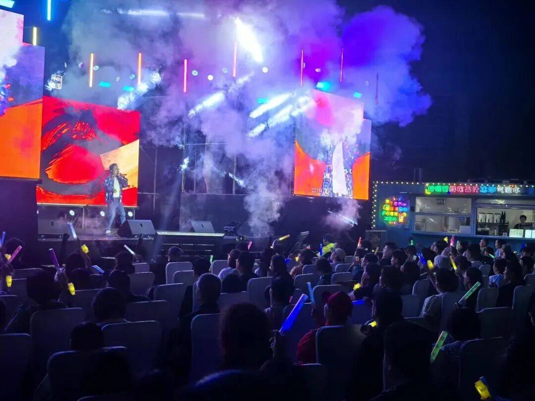 皇冠足球平台代理_2025丰台·学子回家 | “洋学子”邂逅丰台“烟火气”皇冠足球平台代理!丰台群众音乐盛典暨学子回家圆梦音乐会激活城市青春活力——