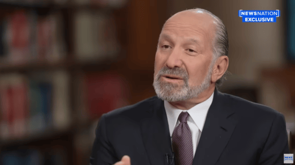 皇冠信用网_美国商务部长放话：希望美台两地芯片生产“五五分”