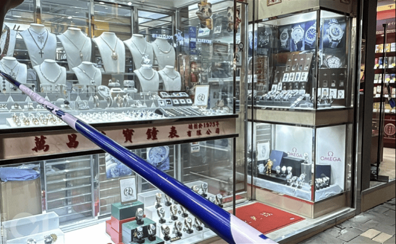 如何申请皇冠代理_两名内地男子在香港劫走约值537万港元的名表如何申请皇冠代理!已被追回