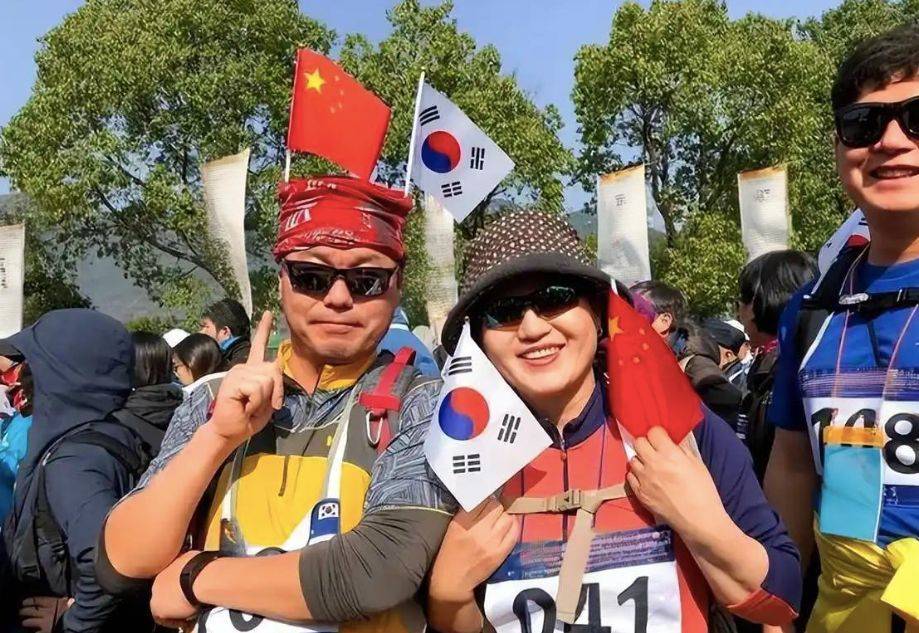 皇冠信用網申请条件_国庆中秋期间皇冠信用網申请条件,韩国惊现有组织的反华示威,谁在刻意恶心中国人?