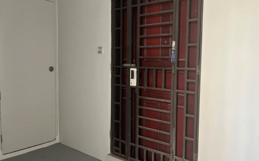 如何代理皇冠信用_新加坡现双尸案:父亲成白骨如何代理皇冠信用,剑桥博士女儿疑饿死,一家来自东北