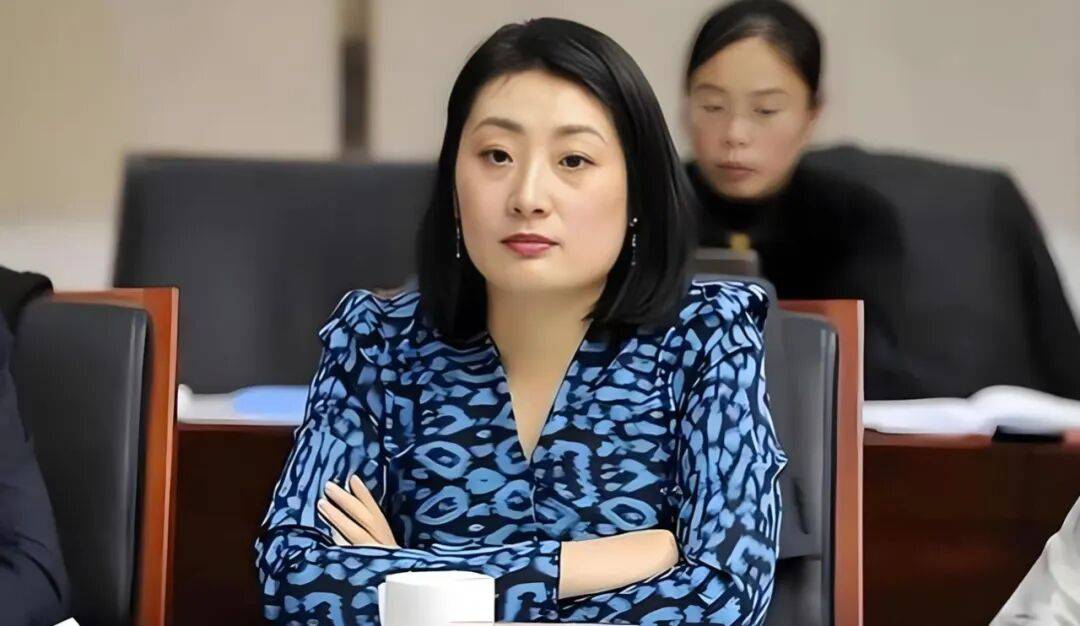 德国vs卢森堡
_马光远:辞职是宗馥莉最好且唯一的选择