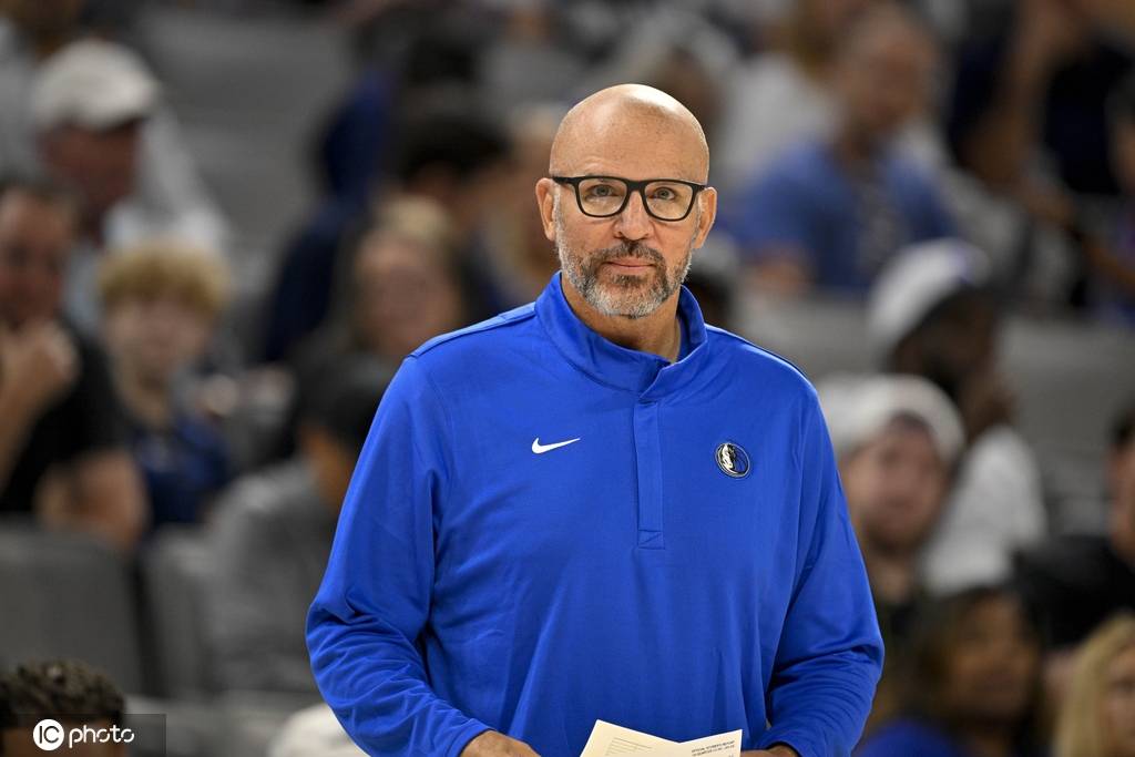 皇冠足球平台代理
_基德与独行侠达成多年续约合同 去年率队杀入总决赛