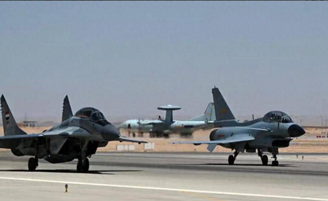 皇冠信用网如何申请
_中国歼-10C机群飞越红海皇冠信用网如何申请
,西方雷达竟毫无反应!印尼马上宣布采购42架