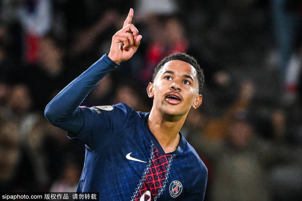 皇冠足球平台代理
_进球大战皇冠足球平台代理
!法甲-巴尔科拉破门 巴黎连追2球3-3斯特拉斯堡