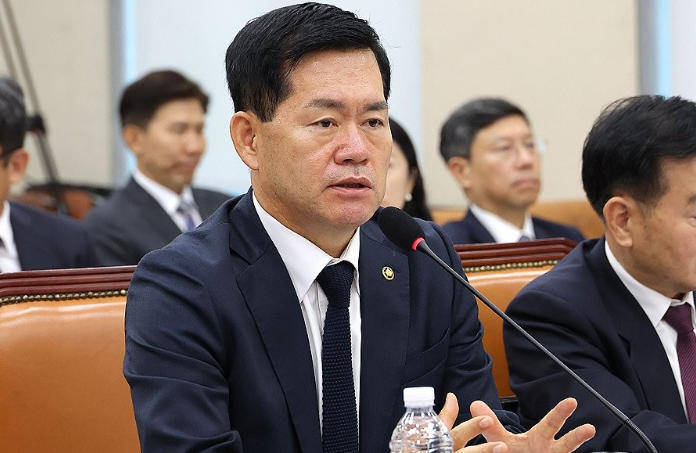 苏格兰超级联赛_韩国官员:中方制裁苏格兰超级联赛,必然影响“让美国造船业再次伟大”