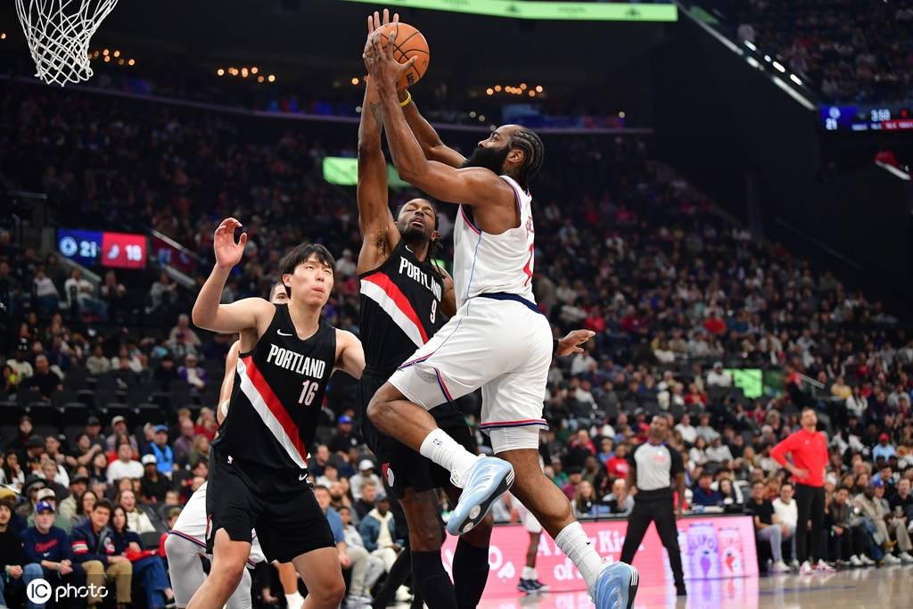 世界杯信用盘开户_杨瀚森连3场2分1板哈登20+13 快船胜开拓者