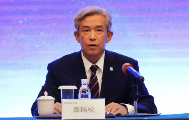 介绍个信用网址多少
_中央批准介绍个信用网址多少
,开除蒋超良、陆文俊、张建华党籍