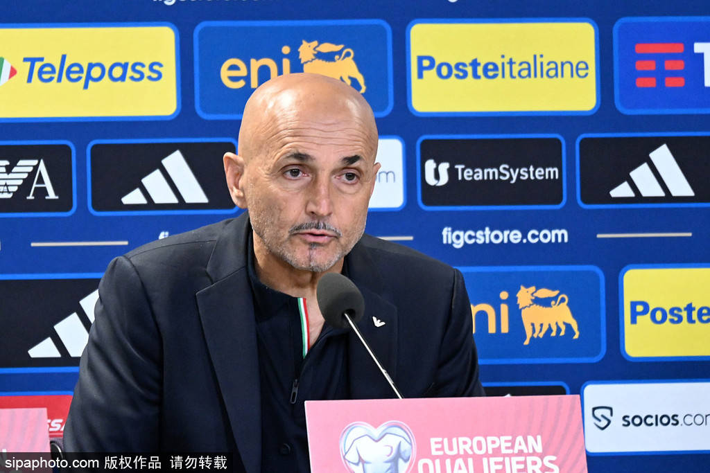 足球平台出租
_官宣足球平台出租
!前意大利队主帅斯帕莱蒂执教尤文 签至赛季结束