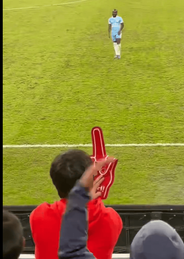 hga050怎么注册
_重罚hga050怎么注册
?曝河南队外援阿奇姆彭遭球迷种族歧视 辱骂+竖中指