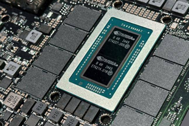 足球信用盘代理
_美方收紧芯片出口管制!特朗普下令足球信用盘代理
,不许向中国出售高端芯片,黄仁勋急电北京求救