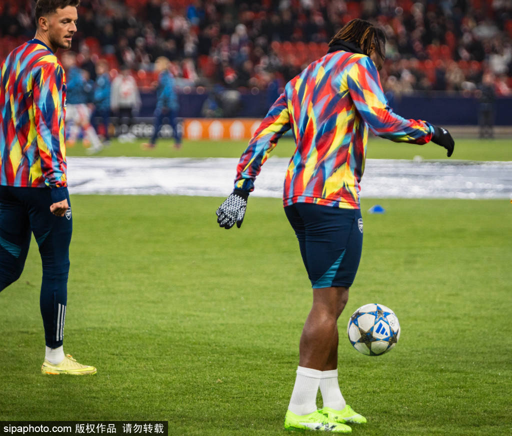 皇冠信用盘怎么租
_7场零封+2.5亿砸出冠军相!阿森纳领跑9分皇冠信用盘怎么租
,22年魔咒要破了?