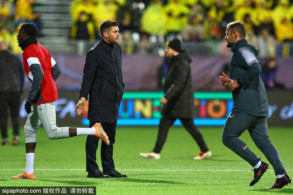 正版皇冠信用盘代理
_湖北队逆转山东!范绪林93分钟点射送入决赛正版皇冠信用盘代理
,关键犯规引发热议