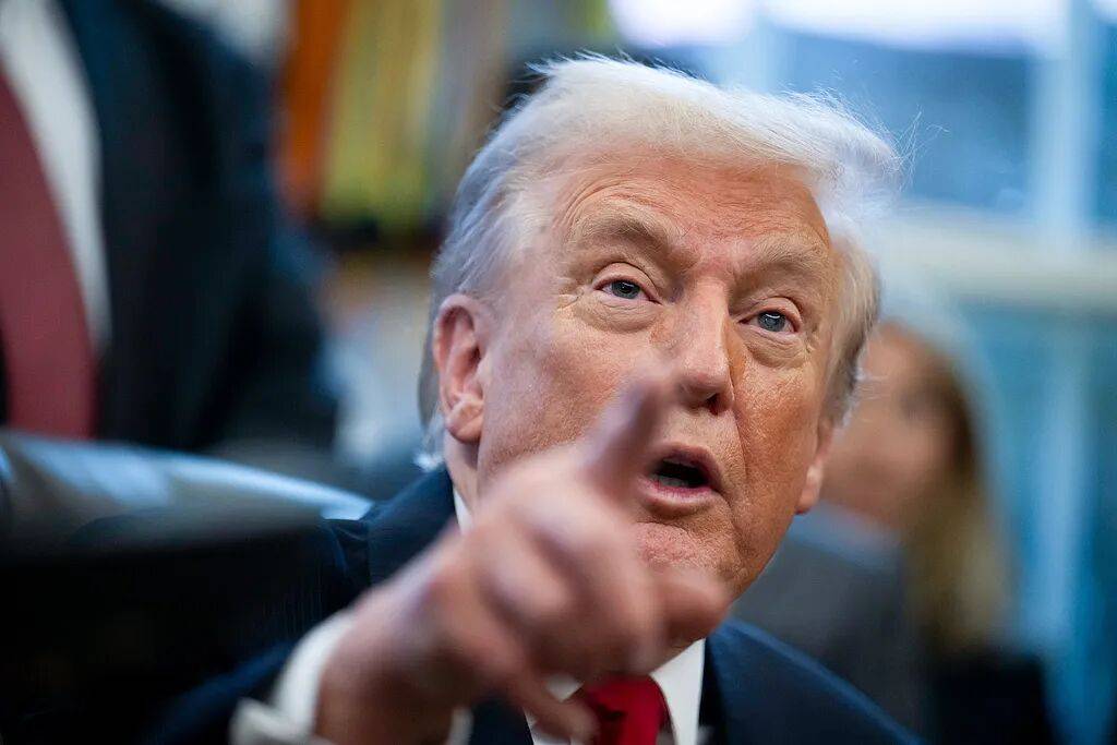 皇冠信用庄家_高管连续辞职、被特朗普索赔：BBC为何陷入数十年来最大危机