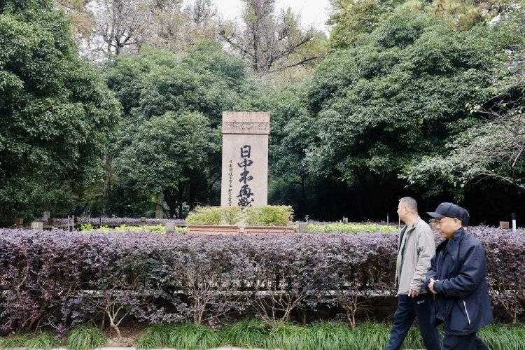 金州勇士 vs 俄克拉荷马雷霆队
_“高市早苗”们应该来西湖看看这座日本人自己立的“悔战碑”