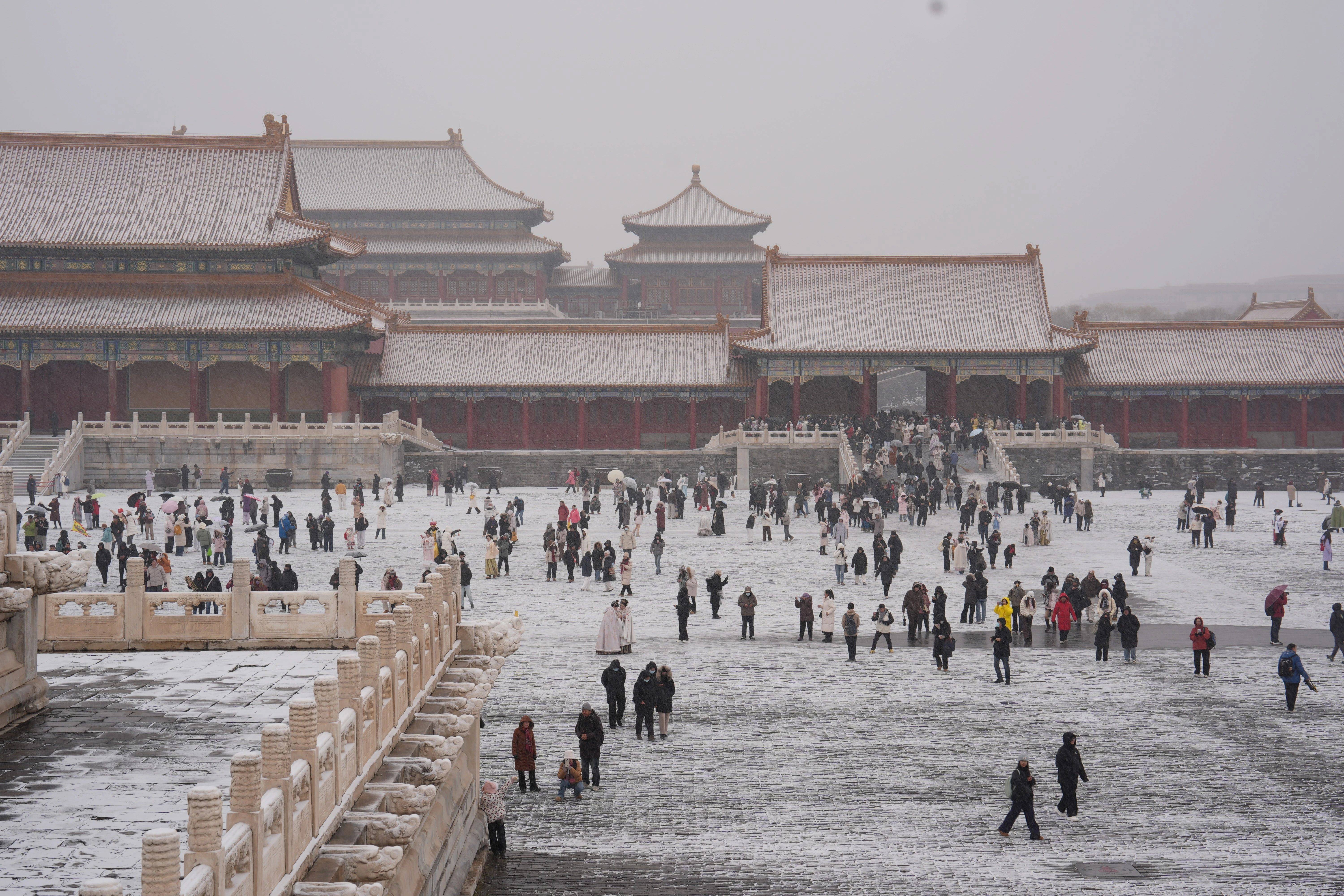 欧冠足球
_北京迎今冬初雪 多部门积极应对