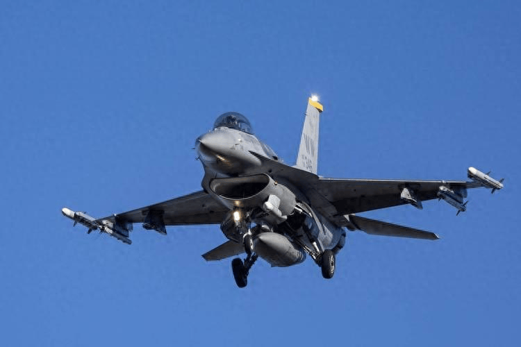 皇冠信用盘代理登1_缴获中国反坦克导弹后皇冠信用盘代理登1，泰国逼中方表态？外交部一句话让其哑口无言