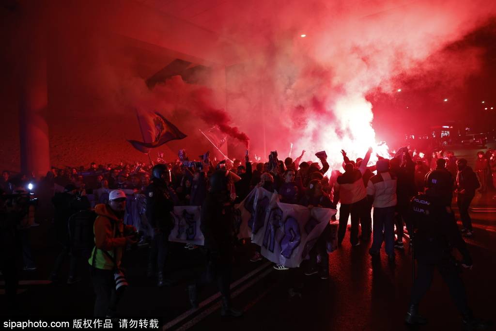 皇冠信用盘注册网址_全员爆发！一场5-0完胜皇冠信用盘注册网址，巴萨昂首晋级决赛，剑指西超杯冠军