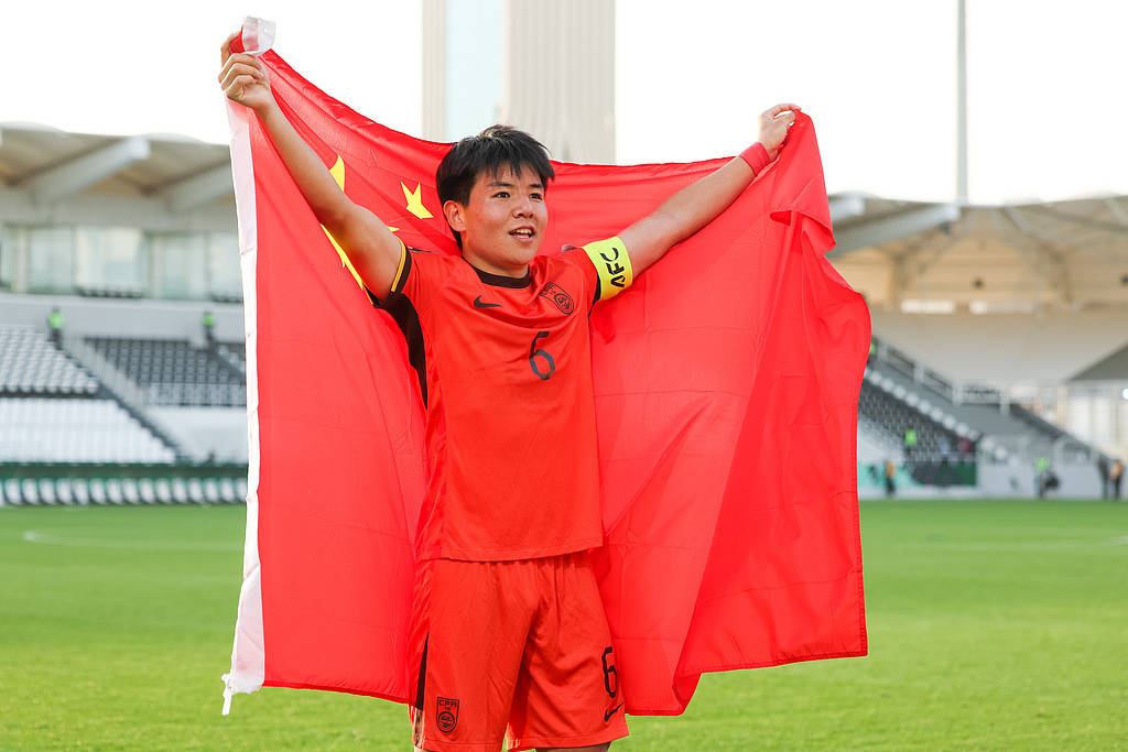 皇冠信用网_曝U23国足队长徐彬将签约英超狼队 或被暂时租借至英冠