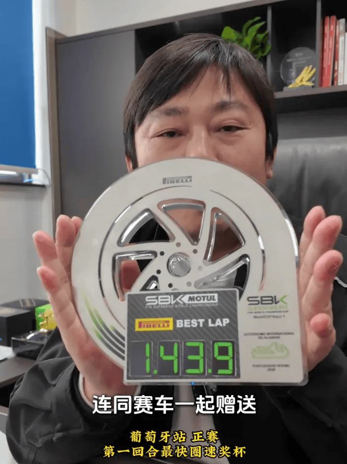 皇冠信用网在哪里开通_李亚鹏最新澄清:陈光标是真金白银捐了1000万元皇冠信用网在哪里开通,已经到账,非常感恩感谢