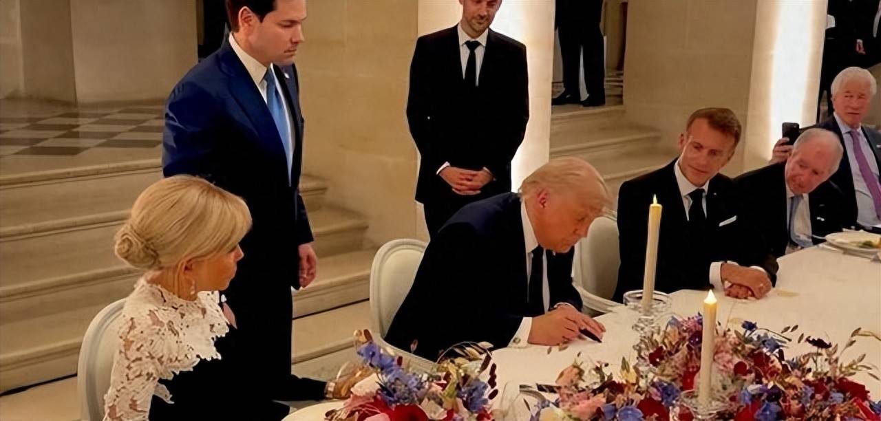 世界杯代理
_美国专家心态崩了:特朗普千不该万不该世界杯代理
,不应该在凡尔赛宫签字